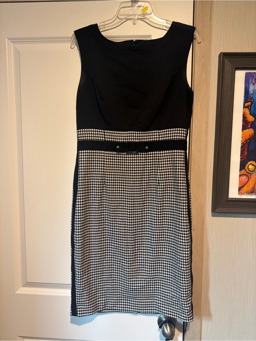 White House Black Market Black & White Houndstooth Sheath Dress